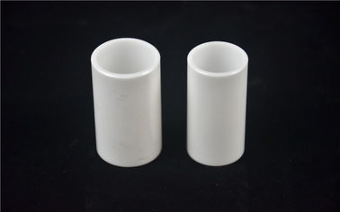 Revêtement en céramique blanc de cylindre, propriétés matérielles en céramique de tube de zircone