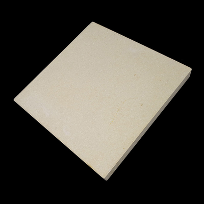Des étagères de four en cordierite blanche ou jaune avec une résistance à la chaleur de 1300 °C