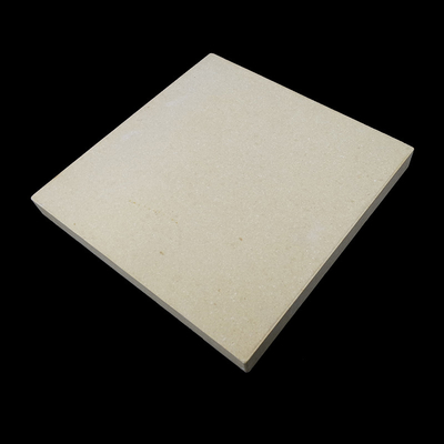 Des étagères de four en cordierite blanche ou jaune avec une résistance à la chaleur de 1300 °C