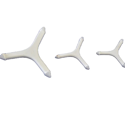9 Ceramique à l'oxyde d'aluminium Mohs avec une résistance à la flexion allant jusqu'à 400 MPa et une tension de rupture de 20 KV