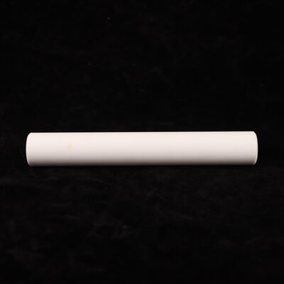 Céramique d'oxyde d'aluminium blanc offrant une résistance à la traction de 200-400 MPa, excellente pour les applications d'ingénierie de précision