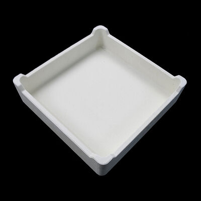 Creuset réfractaire à haute résistance à la température composé de cordiérite-mullite et à haute résistance à l'humidité, parfait pour les fours industriels