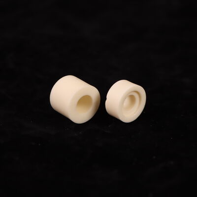 Conductivité thermique 25-35 WmK Matériau céramique d'alumine adapté aux applications industrielles et à l'isolation électrique