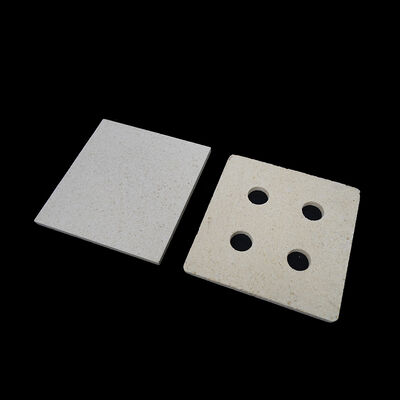 Étagères de four mullite de cordierite blanche étagères de cuisson de four conçues pour une résistance accrue aux chocs thermiques et une longévité