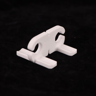 Résistance à l'isolation supérieure à 1012 Ohm-cm Alumine céramique Oxyde d'aluminium Matériau céramique pour applications électriques