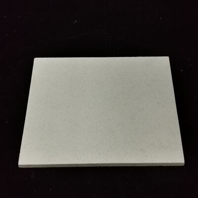 Étagère de four Corindon Étagères de four avec résistance à la flexion 45 MPa Finition de surface lisse Assurant le fonctionnement et la longévité du four